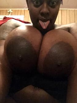 Titgamestrongxl - Absolutely Amazing Titties Reblog If You Agree'